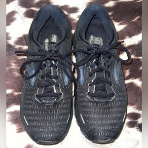 Brooks Ghost 13 size 8.5 women’s